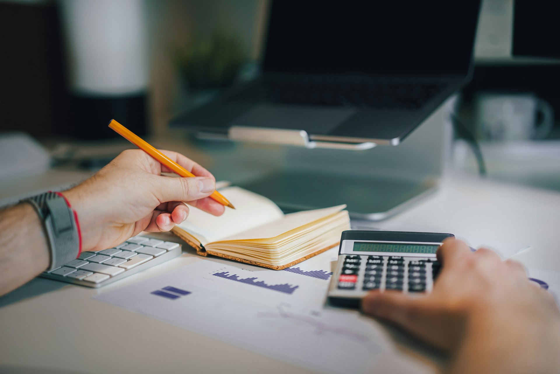 اعداد الاقرارات الضريبية | الخطوط الاساسية للاستشارات المالية
